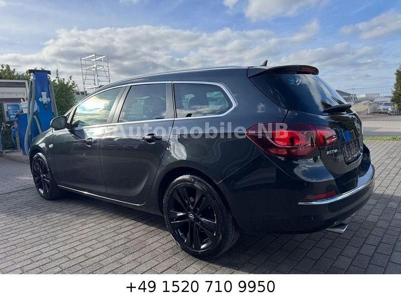 Gebraucht Opel Astra Exklusiv 165 PS (121 kW) 2014 Schwarz Kombi