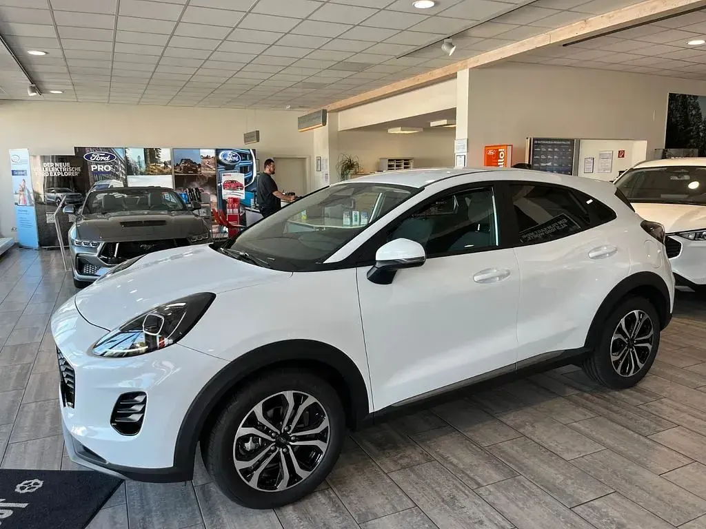 Gebraucht Ford Puma Titanium 125 PS (91 kW) 2025 Weiß SUV