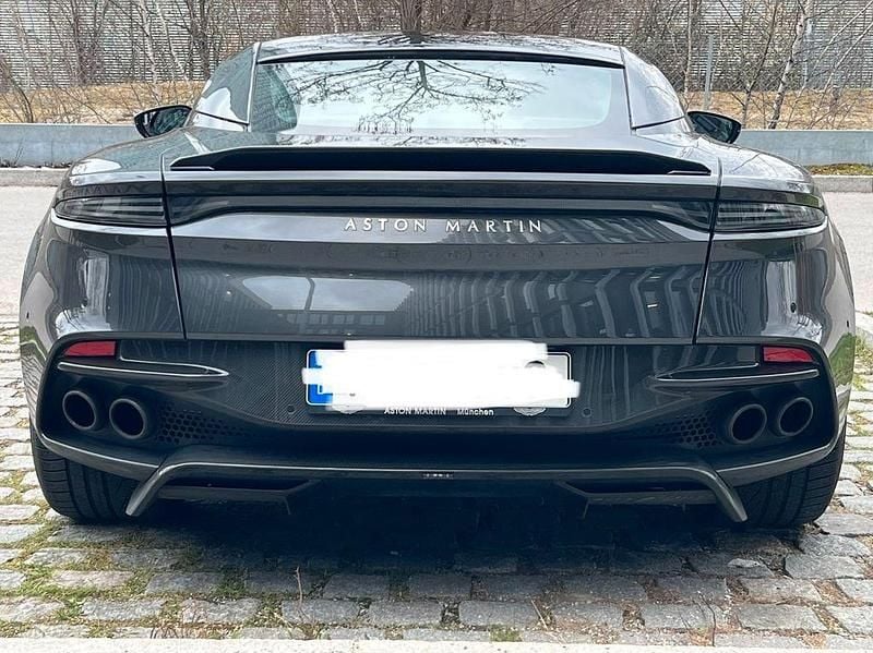 Gebraucht Aston Martin DBS 725 PS (533 kW) 2018 Grau Coupé