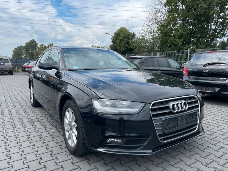 Schwarz Gebraucht 2013 Audi A4 Kombi | 8.499 € (Guter Preis) - Bild 1/4