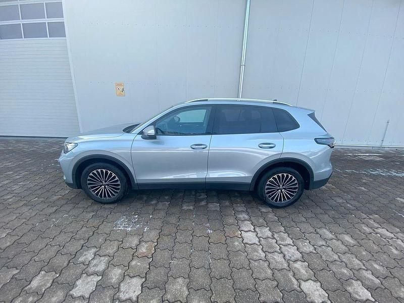 Gebraucht VW Tiguan S 150 PS (110 kW) 2025 Silber SUV