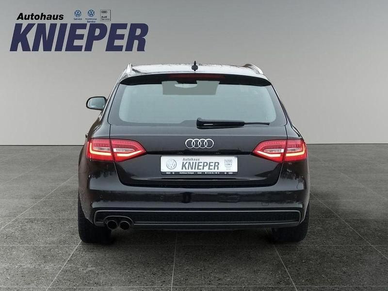 Gebraucht Audi A4 Attraction 120 PS (88 kW) 2015 Brillantschwarz Kombi