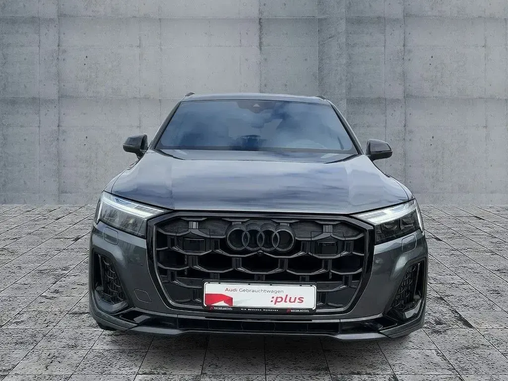 Gebraucht Audi SQ7 Sport 507 PS (372 kW) 2025 Grau SUV