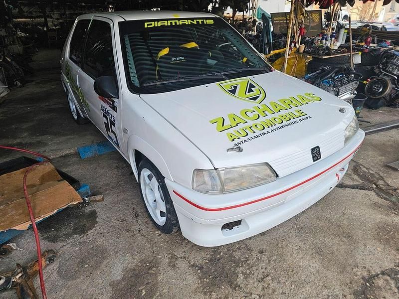 Gebraucht Peugeot 106 136 PS (100 kW) 1995 Weiß Kleinwagen