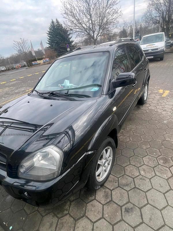 Schwarz Gebraucht 2006 Hyundai Tucson SUV | 3.800 € (Fairer Preis) - Bild 1/4