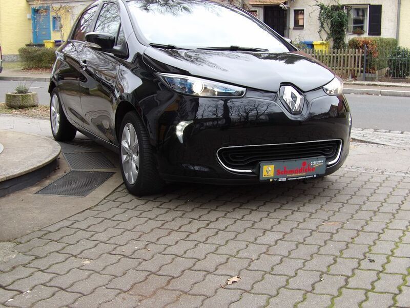 Gebraucht Renault Zoe Intens 42 kW (58 PS) 2016 Schwarz Kleinwagen