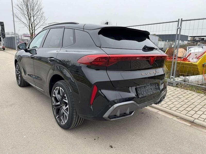 Neu Cupra Terramar VZ 265 PS (194 kW) 2025 Midnight black metallic SUV