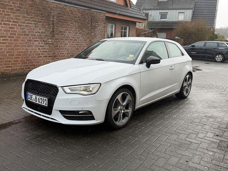 Gebraucht Audi A3 S-Line 179 PS (131 kW) 2012 Weiß Kleinwagen
