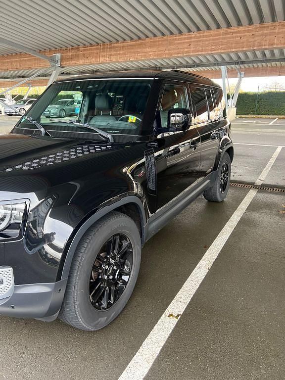 Gebraucht Land Rover Defender 249 PS (183 kW) 2022 Schwarz SUV