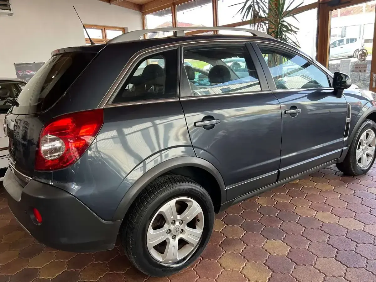 Gebraucht Opel Antara Basis 126 PS (92 kW) 2008 Other SUV