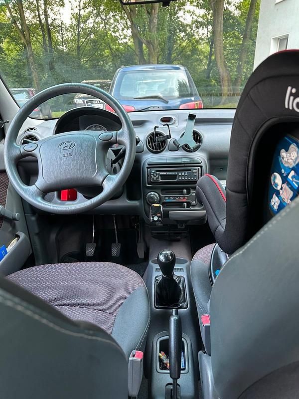 Gebraucht Hyundai Atos 61 PS (44 kW) 2006 Schwarz Kleinwagen