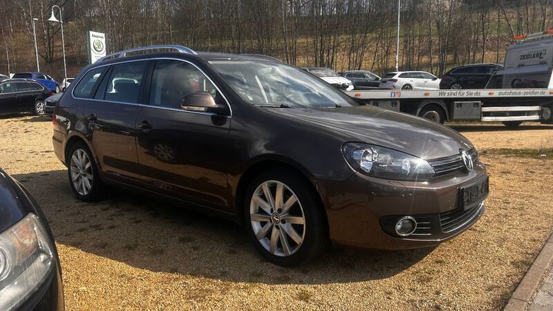 Gebraucht VW Golf VI Highline 105 PS (77 kW) 2010 Toffeebraun Kleinwagen