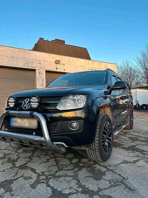 Gebraucht VW Amarok 163 PS (119 kW) 2011 Schwarz Pickup