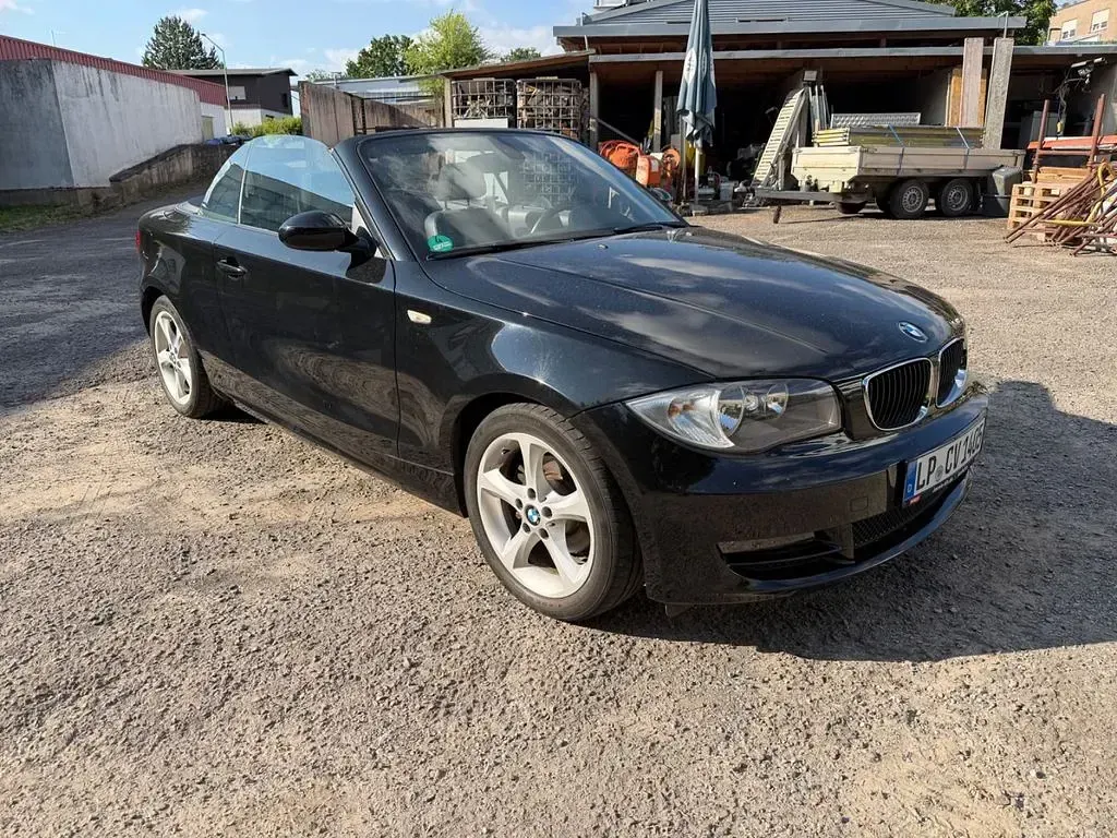 Gebraucht BMW 118 Cabriolet 143 PS (105 kW) 2008 Schwarz Cabrio