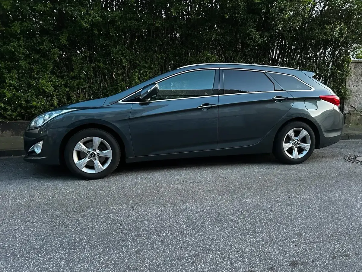 Gebraucht Hyundai i40 2012 Grau Kombi