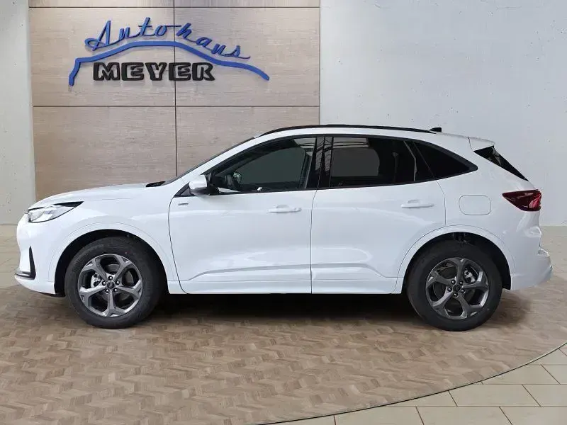 Ny Ford Kuga ST-Line 179 HK (131 kW) 2026 Hvid SUV