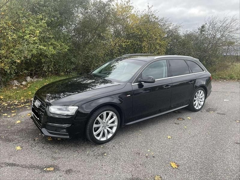 Schwarz Gebraucht 2015 Audi A4 S-Line Kombi | 15.990 € (Fairer Preis) - Bild 1/4