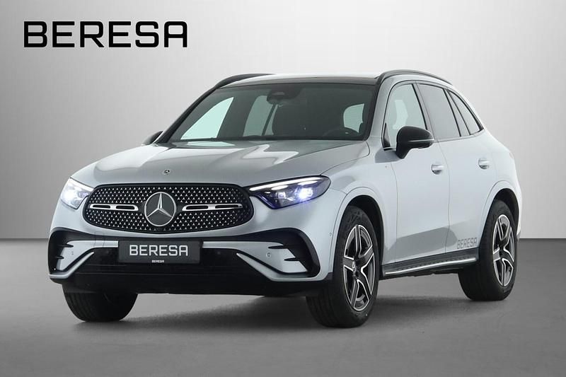 Metalliclack graphitgrau Gebraucht 2024 Mercedes GLC220 AMG SUV | 57.550 € (Fairer Preis) - Bild 1/4