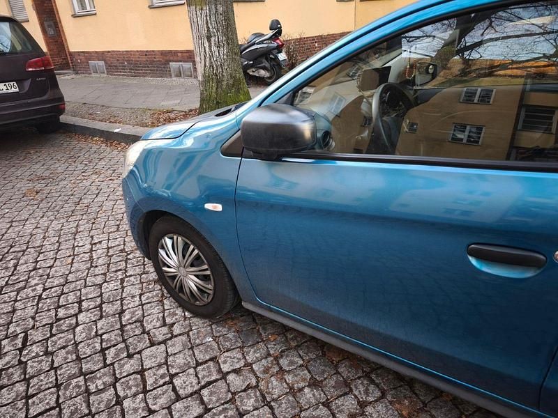 Gebraucht Mitsubishi Space Star Plus 71 PS (52 kW) 2015 Blau Kleinwagen