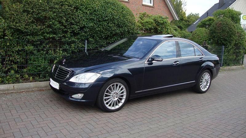 Schwarz Gebraucht 2007 Mercedes S500 Limousine | 9.250 € (Superpreis) - Bild 1/4