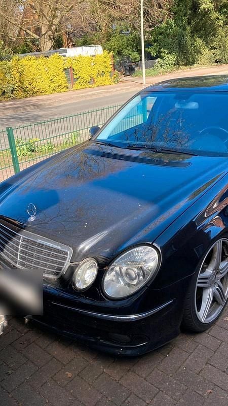 Gebraucht Mercedes E500 306 PS (225 kW) 2003 Schwarz Limousine