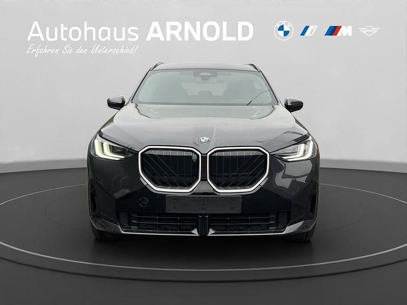 Neu BMW X3 M Sport 197 PS (144 kW) 2026 Sophistograu brillanteffekt SUV