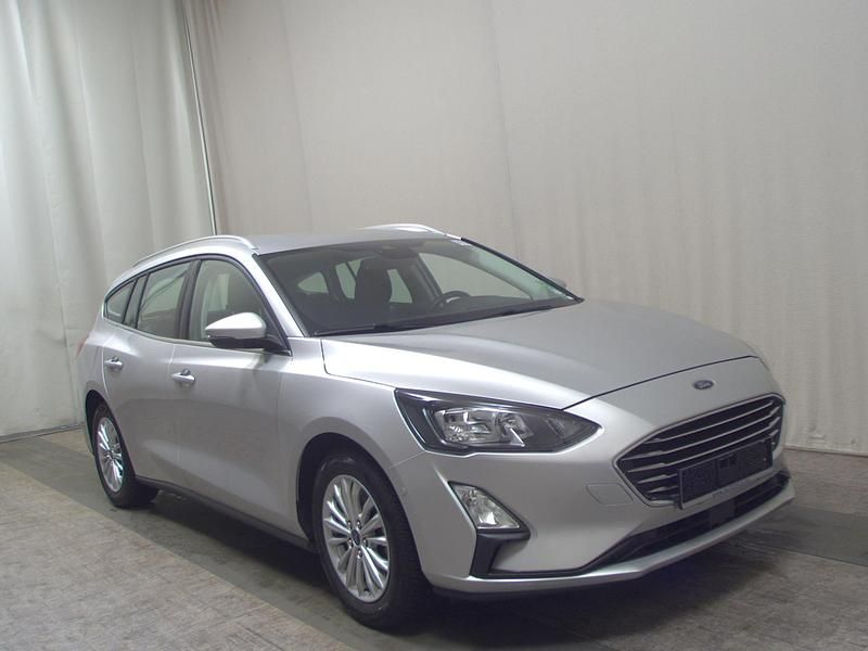 Gebraucht Ford Focus Titanium 125 PS (91 kW) 2021 Polarsilber metallic Limousine