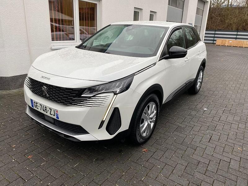 Grau Gebraucht 2021 Peugeot 3008 SUV | 16.190 € (Fairer Preis) - Bild 1/4