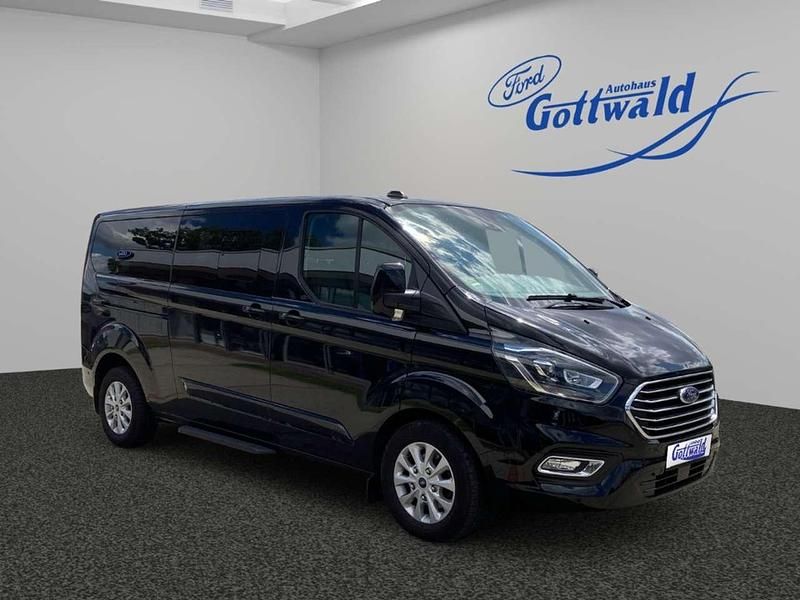 Obsidianschwarz metallic Gebraucht 2020 Ford Tourneo Custom Trend Van / Kleinbus | 33.990 € - Bild 1/4