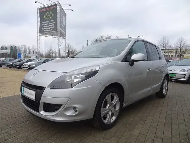 Gebraucht Renault Scénic Dynamique 106 PS (77 kW) 2011 Grau Van / Kleinbus