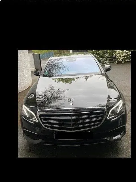 Gebraucht Mercedes E400 Exclusive 330 PS (242 kW) 2020 Schwarz Limousine