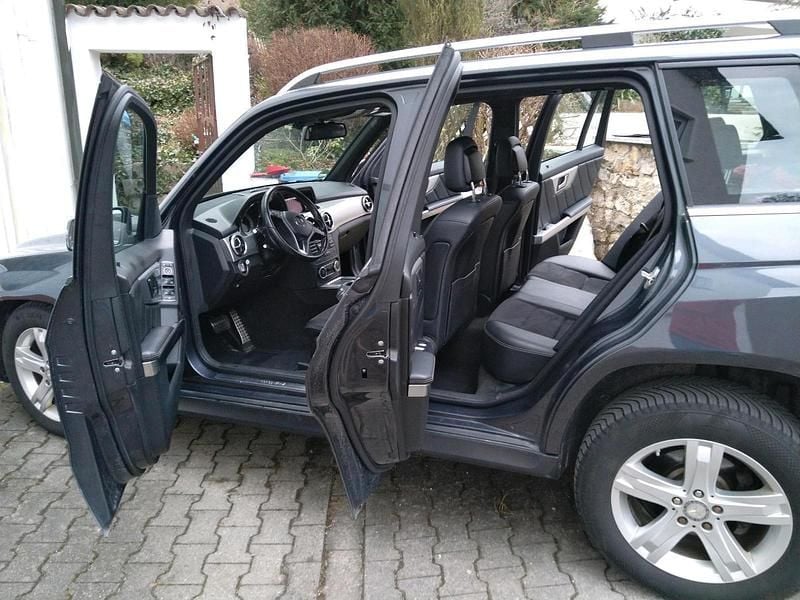 Gebraucht Mercedes GLK220 170 PS (125 kW) 2015 Grau SUV
