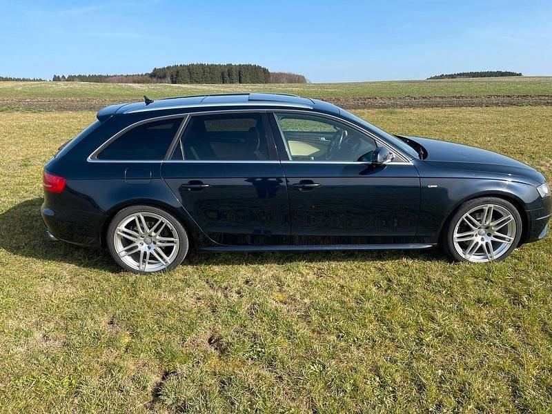 Gebraucht Audi A4 S-Line 211 PS (155 kW) 2010 Blau Kombi