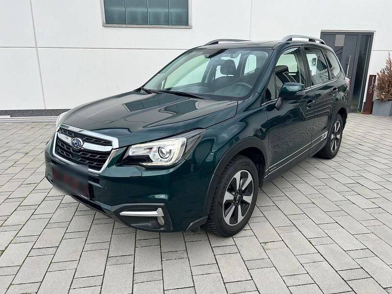 Grün Gebraucht 2018 Subaru Forester Exclusive+ SUV | 15.800 € (Superpreis) - Bild 1/4