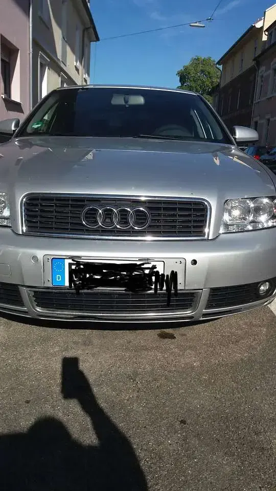 Gebraucht Audi A4 131 PS (96 kW) 2004 Silber Limousine