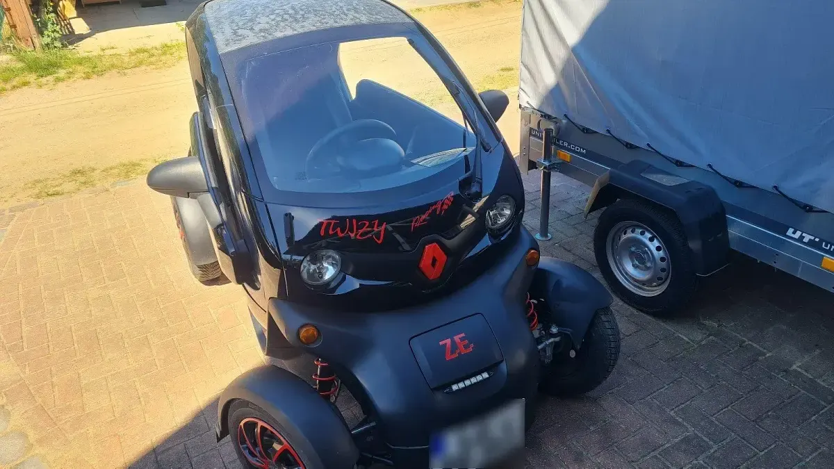 Gebraucht Renault Twizy 13 kW (18 PS) 2012 Schwarz Kleinwagen