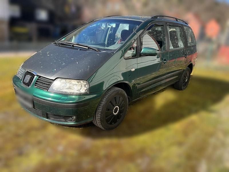 Grün Gebraucht 2002 Seat Alhambra Van / Kleinbus | 2.300 € (Fairer Preis) - Bild 1/4