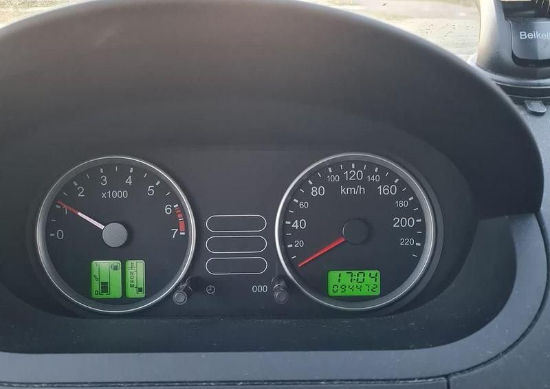 Gebraucht Ford Fiesta 60 PS (44 kW) 2005 Rot Limousine