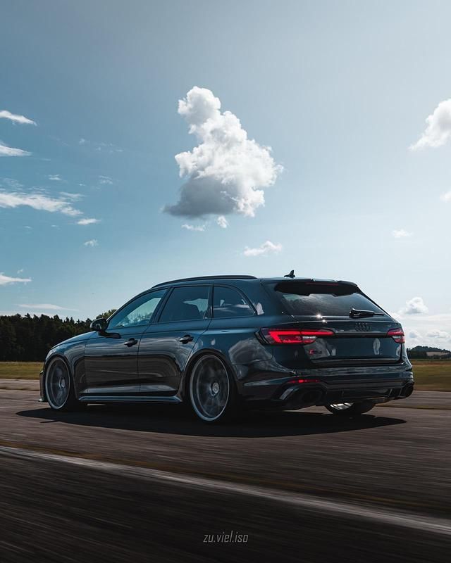 Second-hand Audi RS4 450 CP (330 kW) 2018 Negru Break
