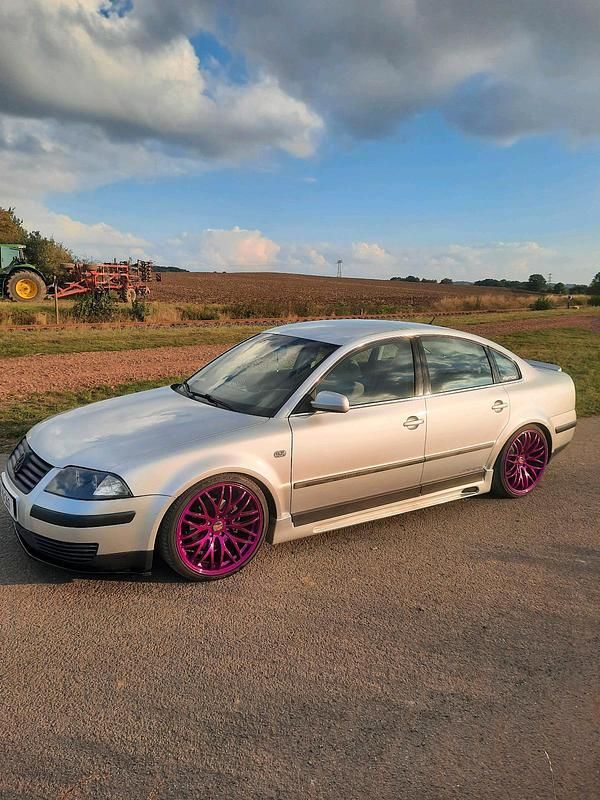 Silber Gebraucht 2001 VW Passat Limousine | 1.850 € (Fairer Preis) - Bild 1/4