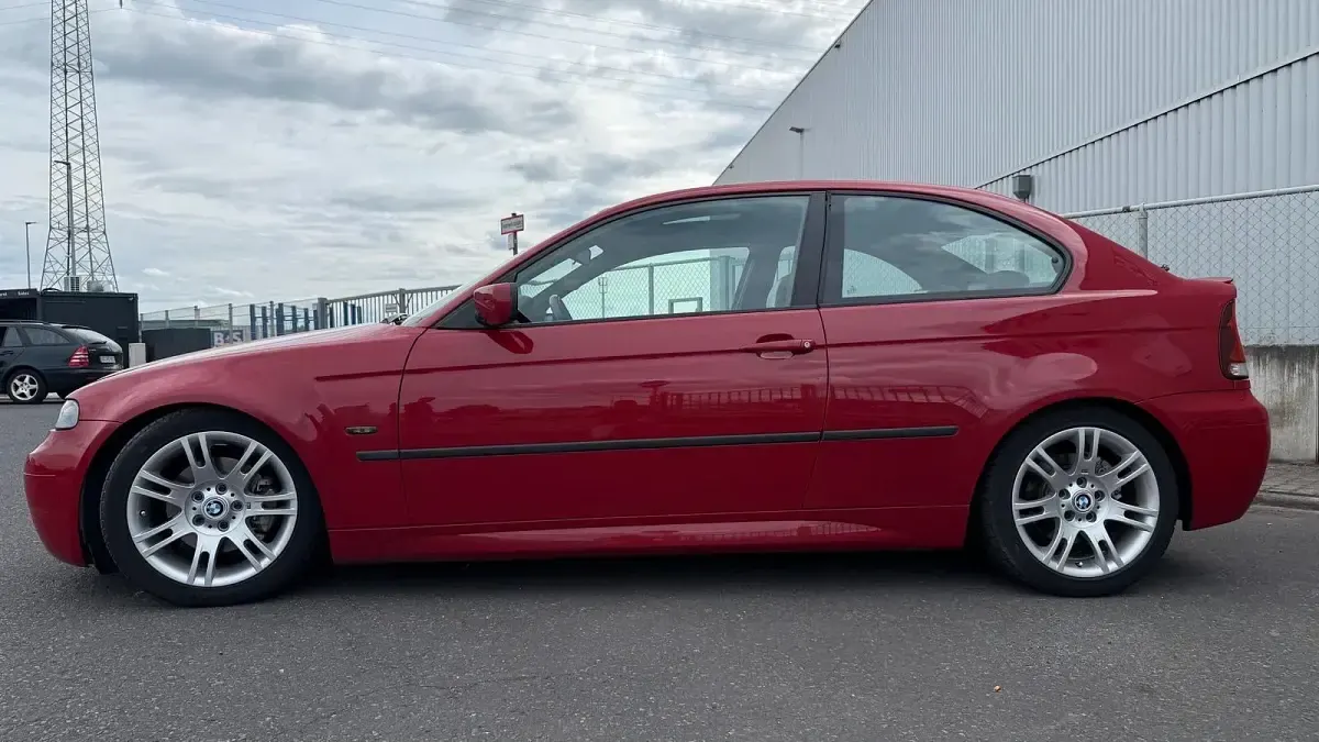 Gebraucht BMW 325 192 PS (141 kW) 2003 Rot Coupé