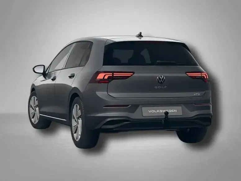 Neu VW Golf VIII Life 150 PS (110 kW) 2026 Delfingrau metallic Limousine