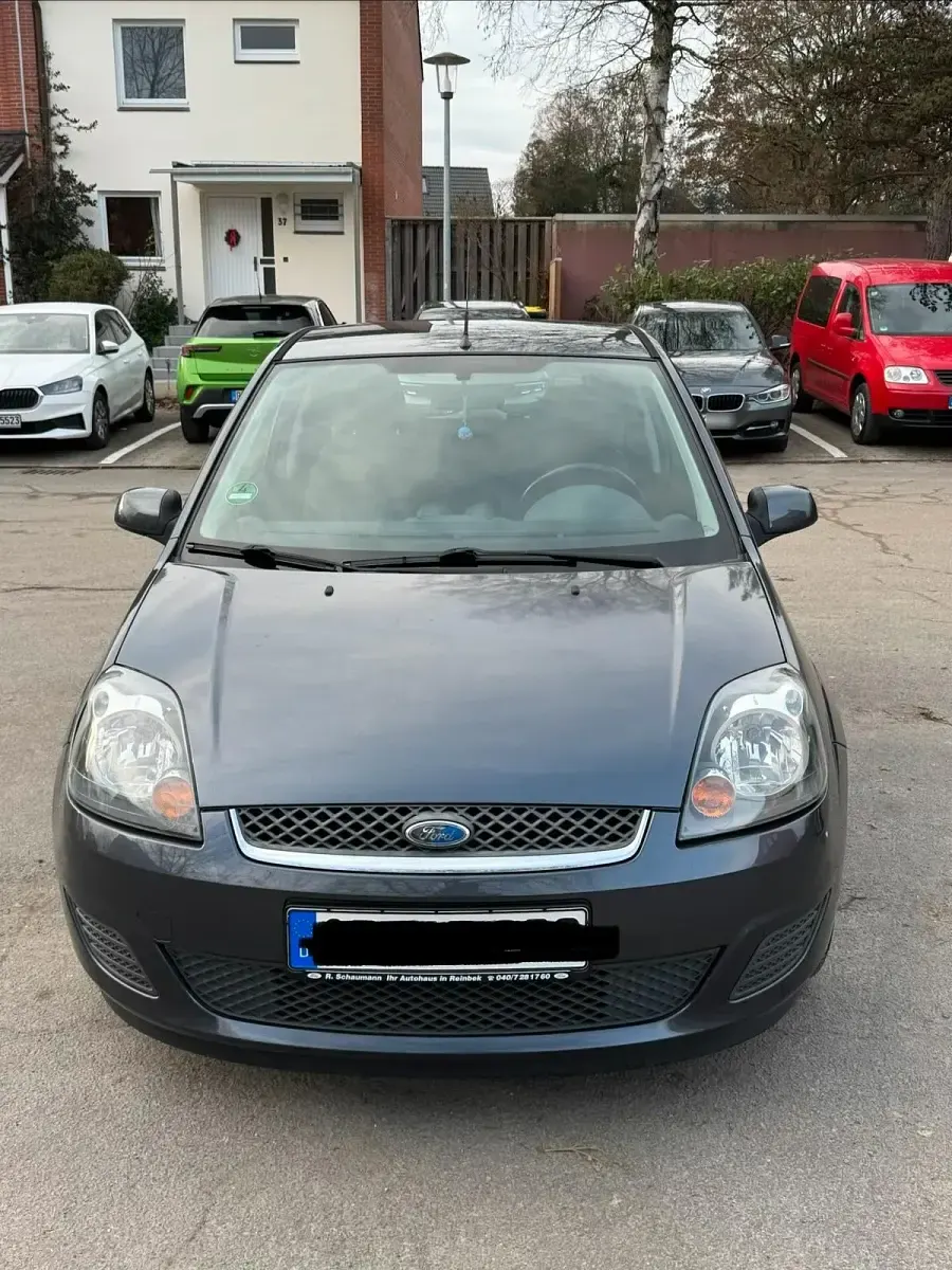 Gebraucht Ford Fiesta 65 PS (47 kW) 2008 Grau Kleinwagen