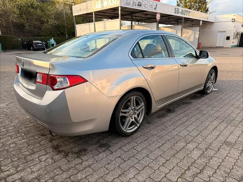 Gebraucht Honda Accord Executive 156 PS (114 kW) 2008 Silber Limousine