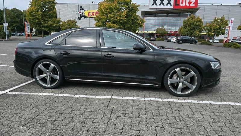 Gebraucht 2012 Audi A8 Sport Limousine | 21.800 € (Etwas zu teuer) - Bild 1/4
