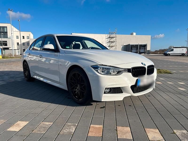 Gebraucht BMW 330 M Sport 252 PS (185 kW) 2016 Weiß Limousine