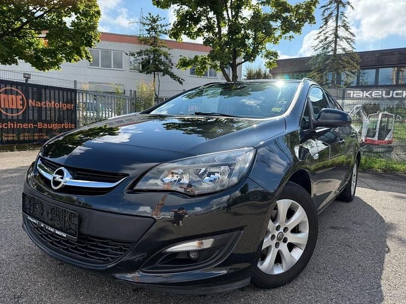 Schwarz Gebraucht 2014 Opel Astra Kombi | 4.990 € (Guter Preis) - Bild 1/4