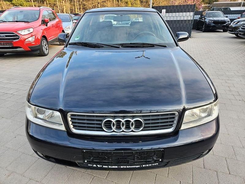 Gebraucht Audi A4 125 PS (91 kW) 2000 Blau Limousine