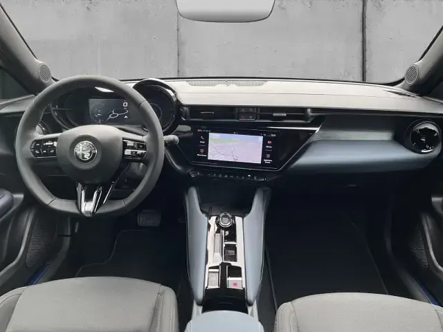 Neu Alfa Romeo Junior Sprint 145 PS (106 kW) 2026 Schwarz SUV