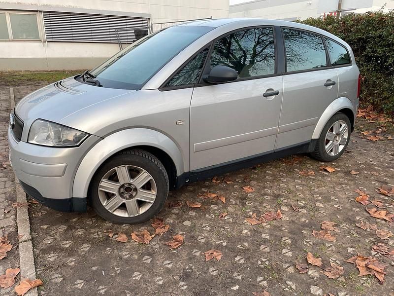 Gebraucht Audi A2 75 PS (55 kW) 2001 Silber Kleinwagen